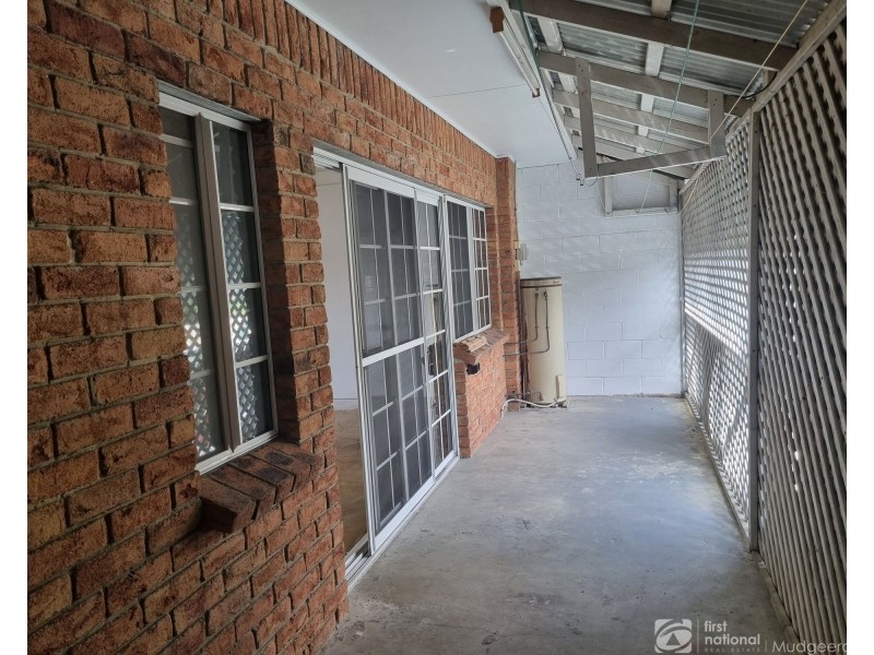 6 Robert Street, Mudgeeraba QLD 4213