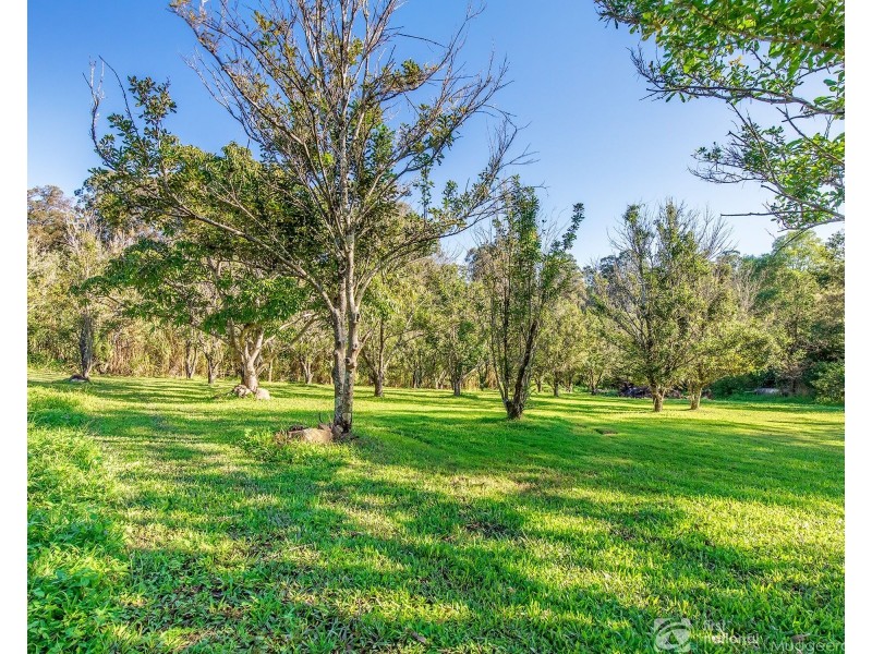 1 Tarrant Drive, Mudgeeraba QLD 4213