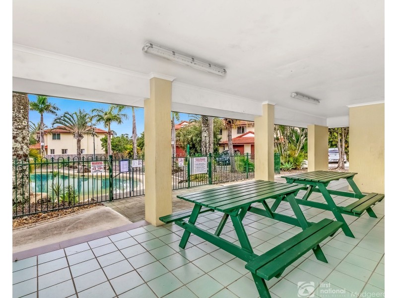 24/102 Alexander Drive, Highland Park QLD 4211