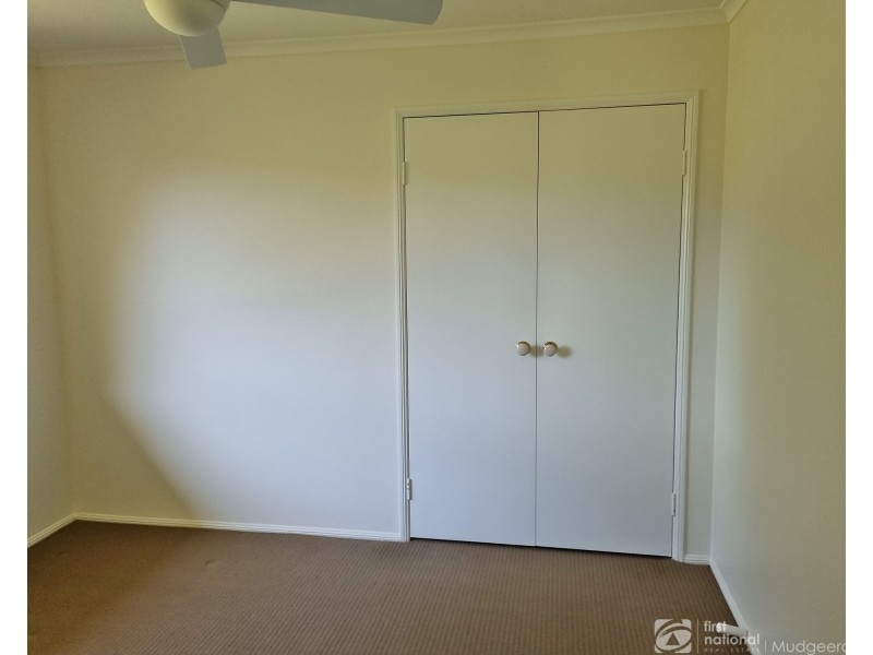 27 Parklake Drive, Mudgeeraba QLD 4213