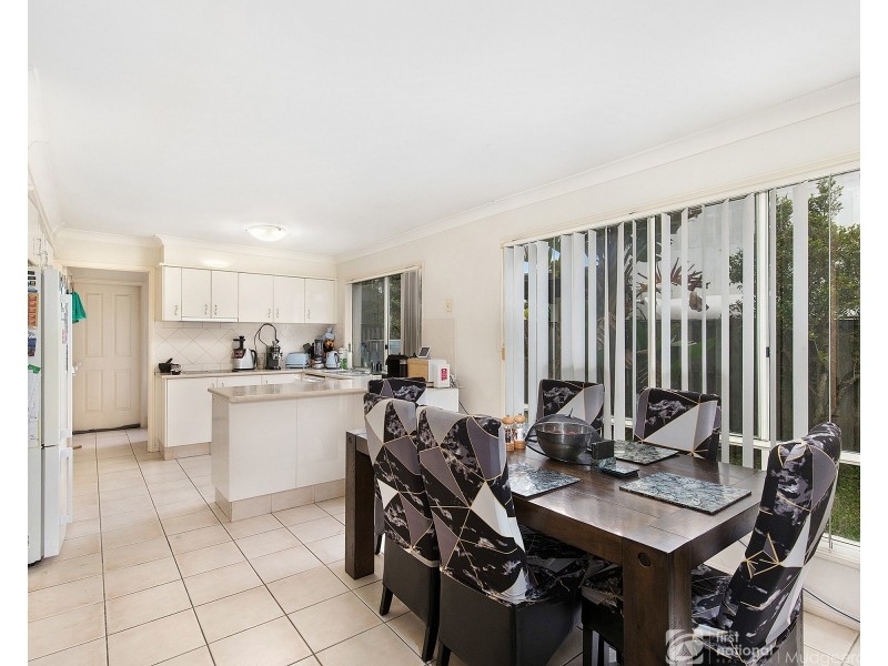 15 Binkar Boulevard, Robina QLD 4226