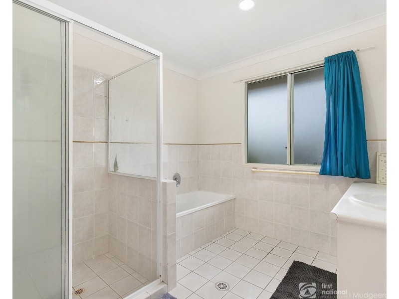 15 Binkar Boulevard, Robina QLD 4226