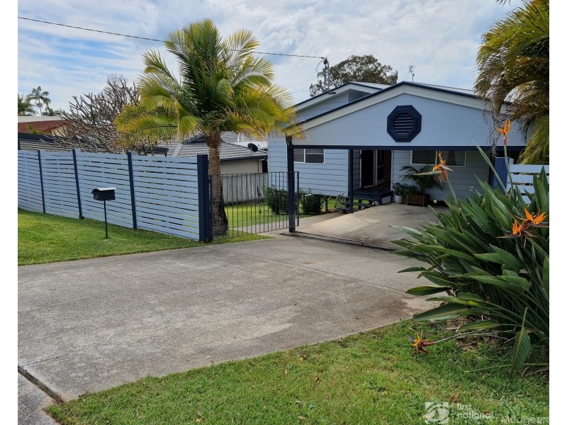 22 Mungala Street, Hope Island QLD 4212