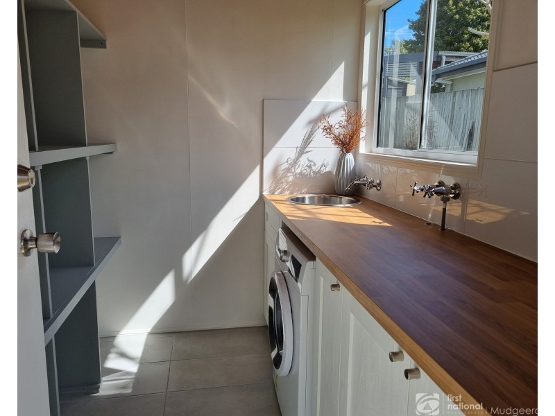 22 Mungala Street, Hope Island QLD 4212