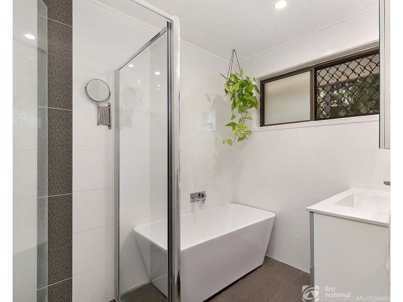 41 Barrine Drive, Worongary QLD 4213
