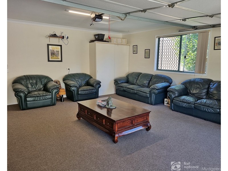 6 Leicester Terrace, Mudgeeraba QLD 4213