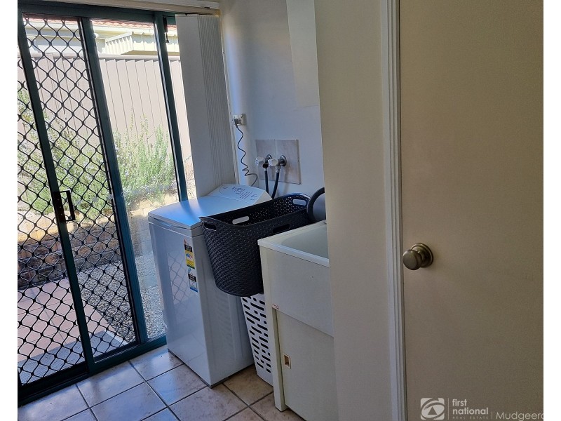 6 Leicester Terrace, Mudgeeraba QLD 4213