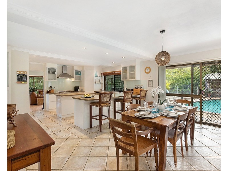 5 Alleena Court, Mudgeeraba QLD 4213