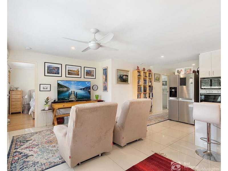 8 Cherokee Crescent, Mudgeeraba QLD 4213