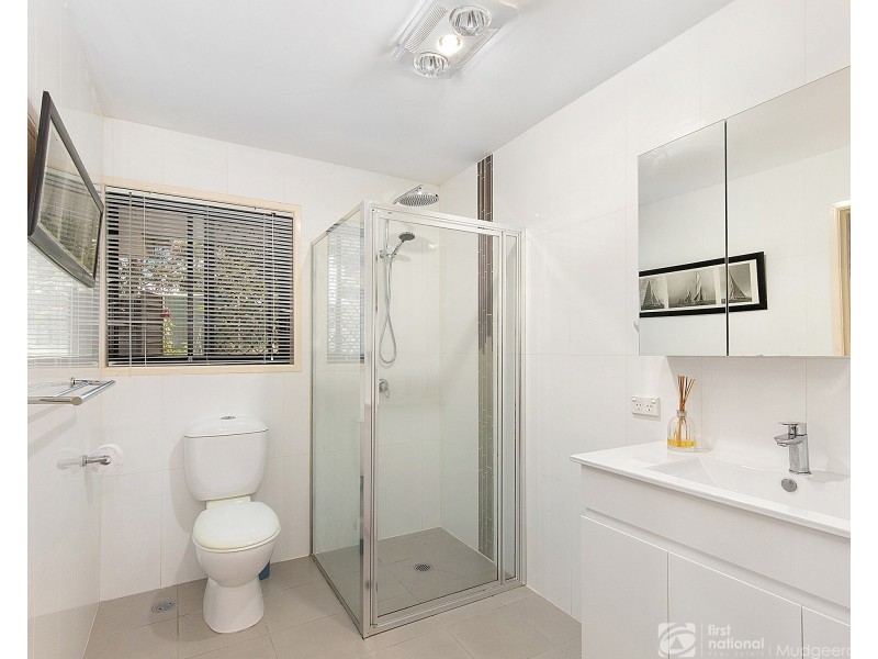 8 Cherokee Crescent, Mudgeeraba QLD 4213