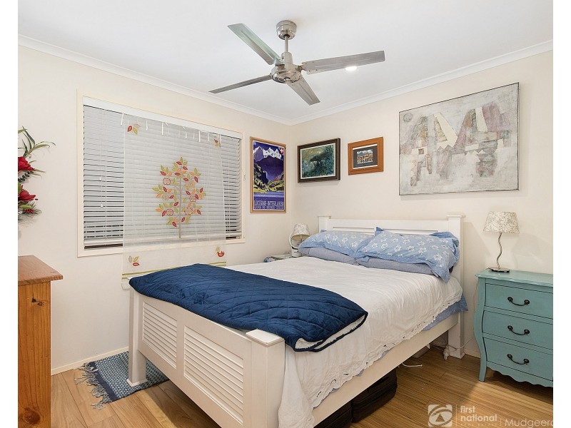 8 Cherokee Crescent, Mudgeeraba QLD 4213