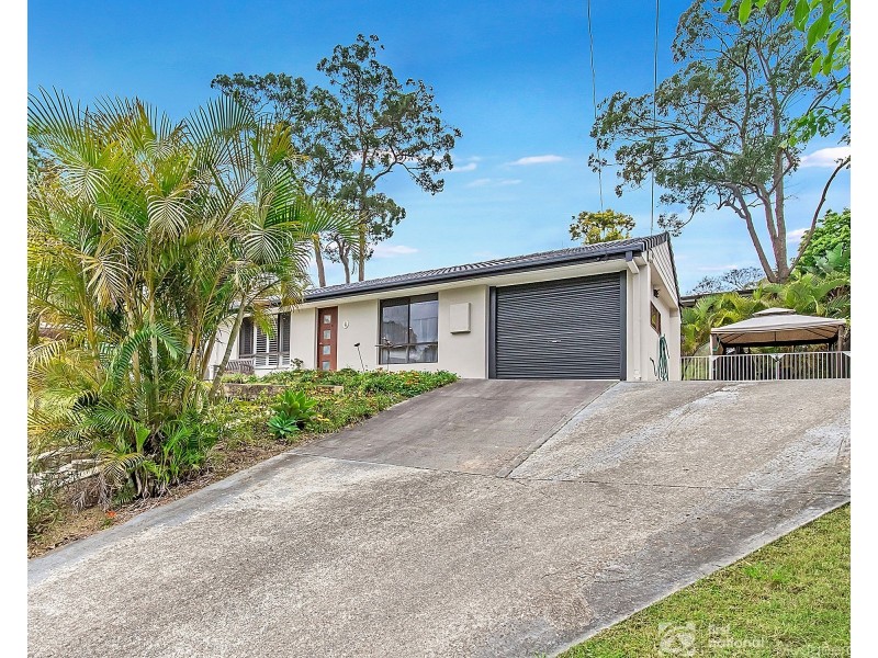 8 Cherokee Crescent, Mudgeeraba QLD 4213