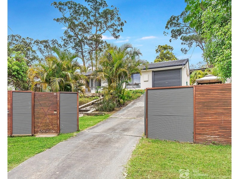 8 Cherokee Crescent, Mudgeeraba QLD 4213