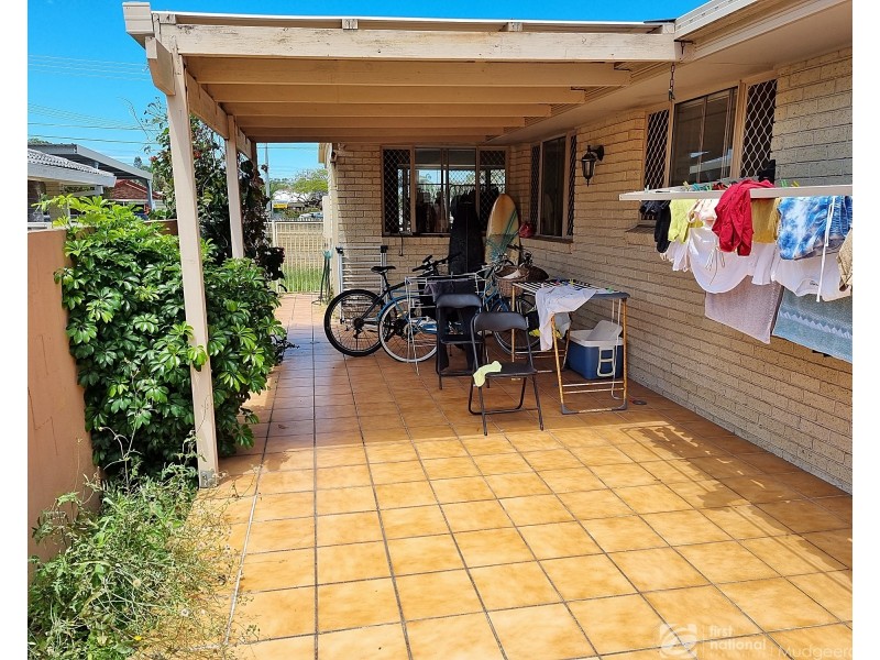 4 Frascati Street, Mermaid Waters QLD 4218