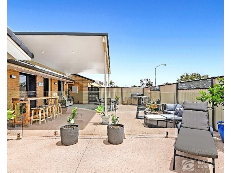 4 Thompson Street, Biggera Waters QLD 4216