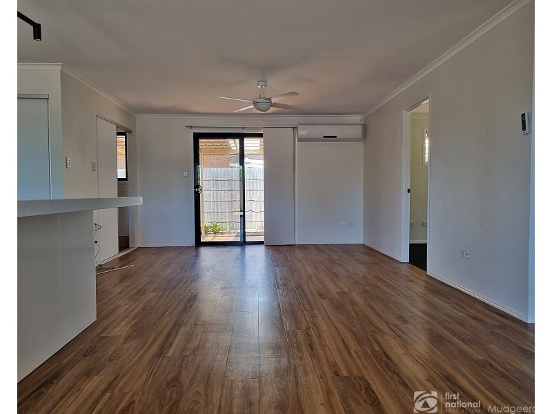 4 Thompson Street, Biggera Waters QLD 4216