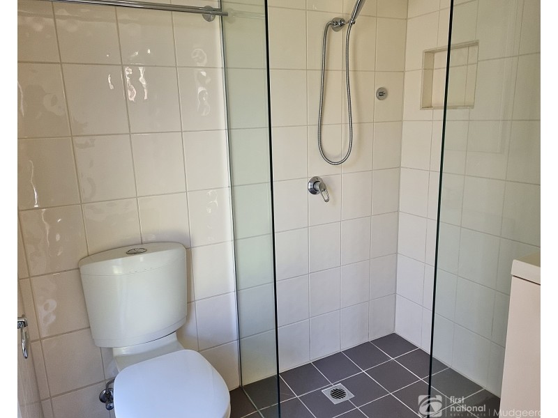 4 Thompson Street, Biggera Waters QLD 4216