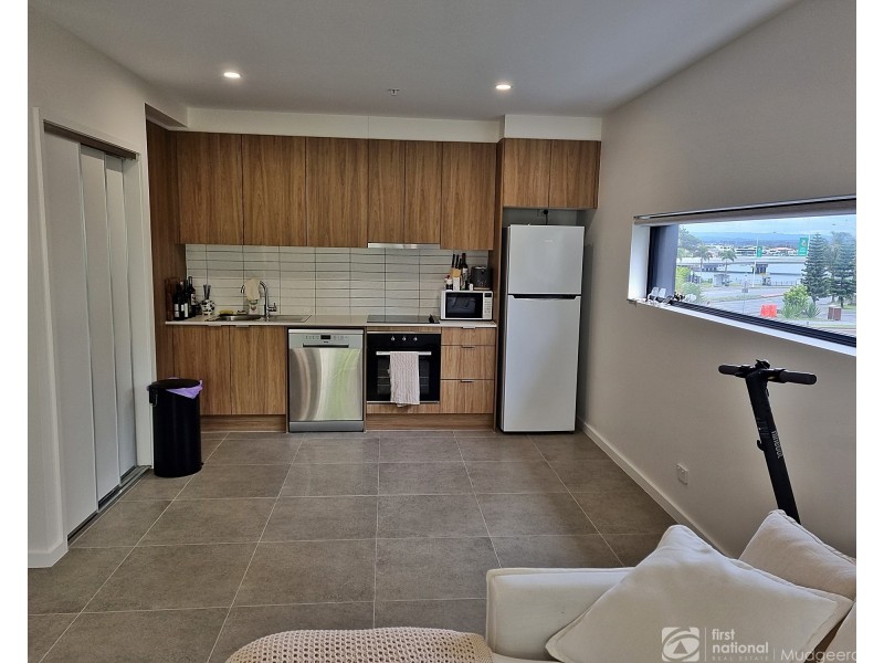 6/31 Aubrey Street, Surfers Paradise QLD 4217