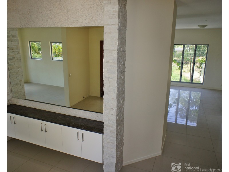 2 Hannah Court, Worongary QLD 4213
