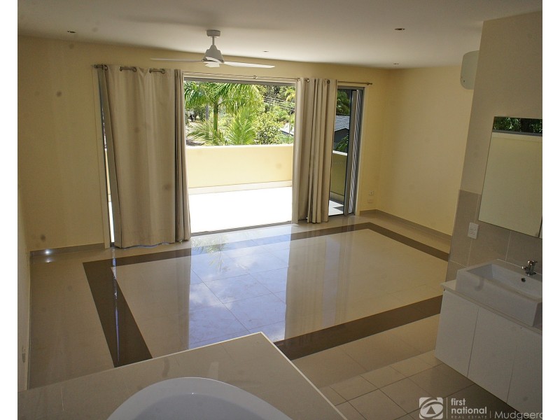 2 Hannah Court, Worongary QLD 4213