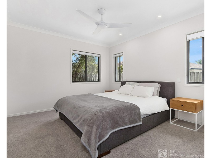 30 Dowson Esplanade, Mudgeeraba QLD 4213
