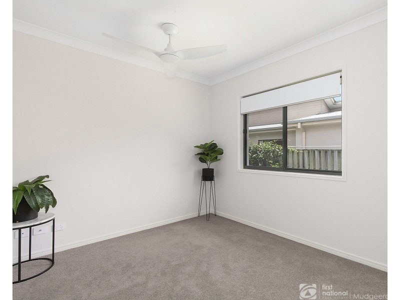 30 Dowson Esplanade, Mudgeeraba QLD 4213