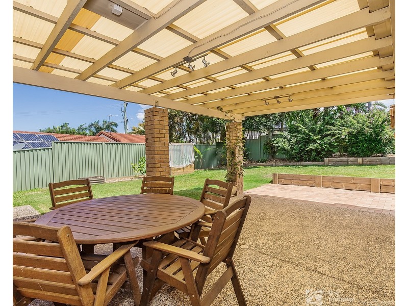 8 Jondique Avenue, Merrimac QLD 4226