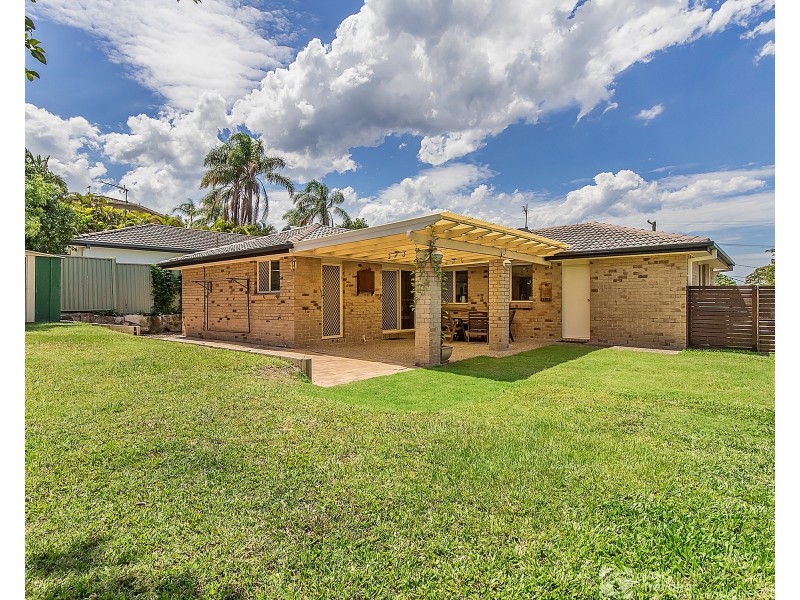 8 Jondique Avenue, Merrimac QLD 4226