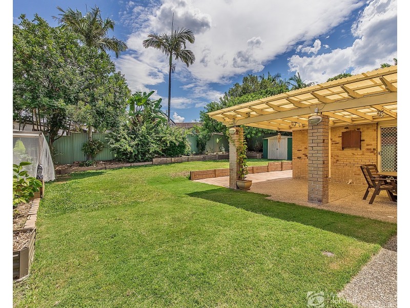 8 Jondique Avenue, Merrimac QLD 4226