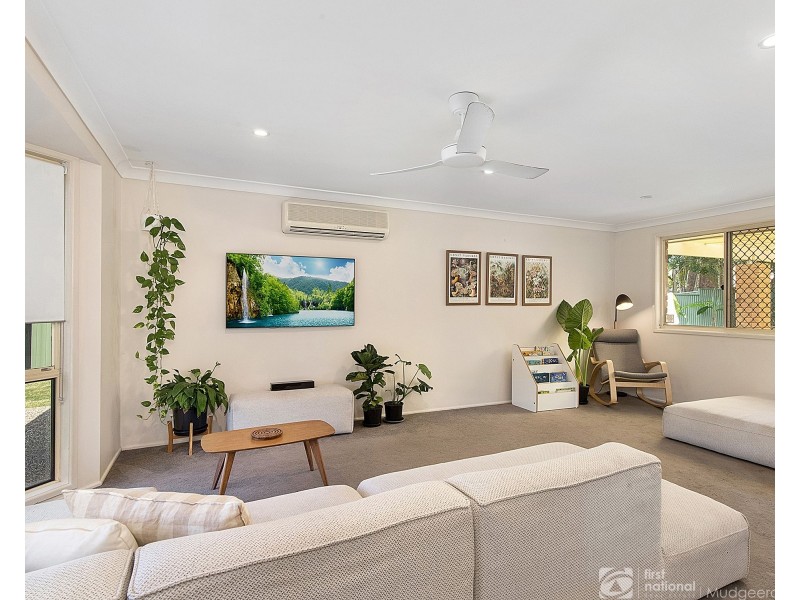 8 Jondique Avenue, Merrimac QLD 4226