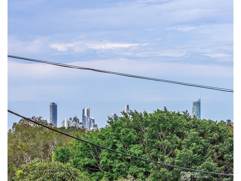 8 Jondique Avenue, Merrimac QLD 4226