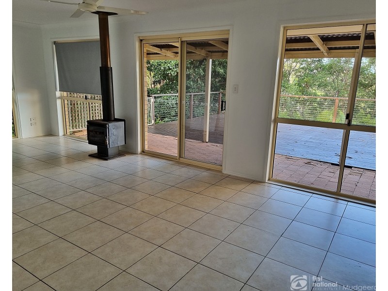 59 Saunders Drive, Bonogin QLD 4213
