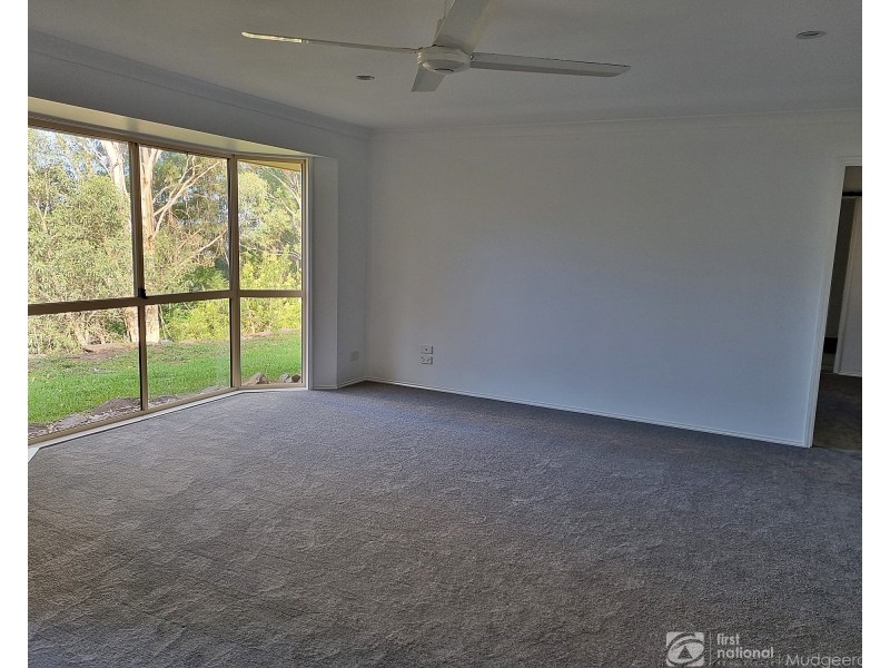 59 Saunders Drive, Bonogin QLD 4213