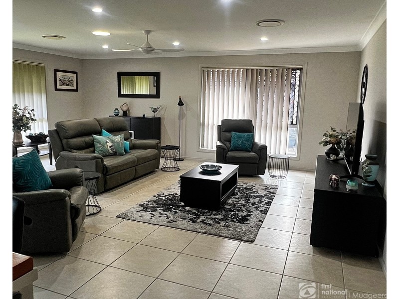 12 Kershan Street, Mudgeeraba QLD 4213