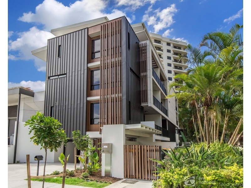 31 Aubrey Street, Surfers Paradise QLD 4217