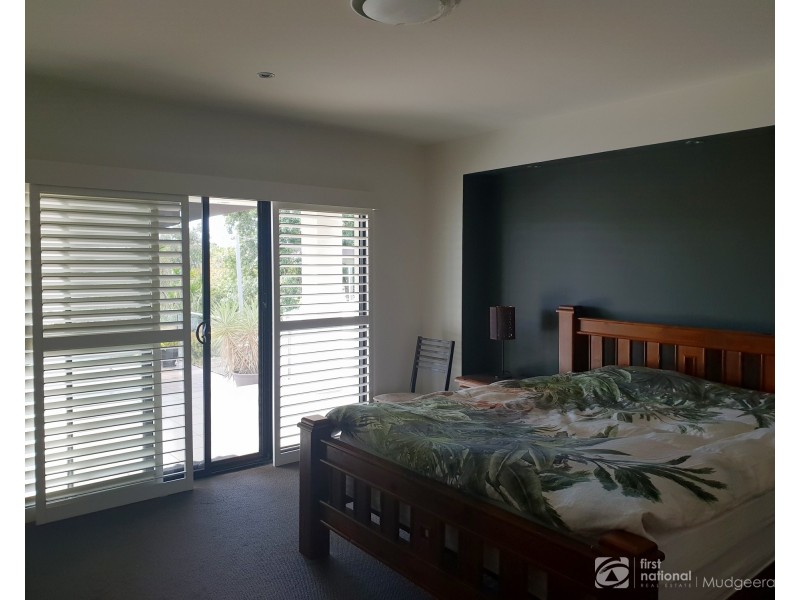 44 Coomera Court, Helensvale QLD 4212