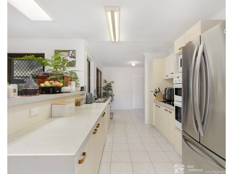 4 Soma Court, Mudgeeraba QLD 4213