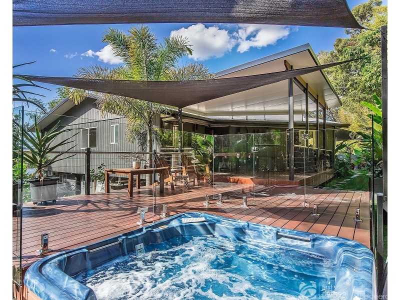 35 Uplands Court, Tallai QLD 4213