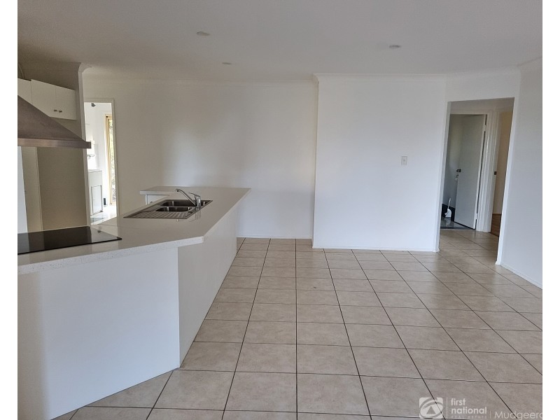 59 Saunders Drive, Bonogin QLD 4213