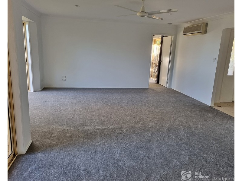 59 Saunders Drive, Bonogin QLD 4213