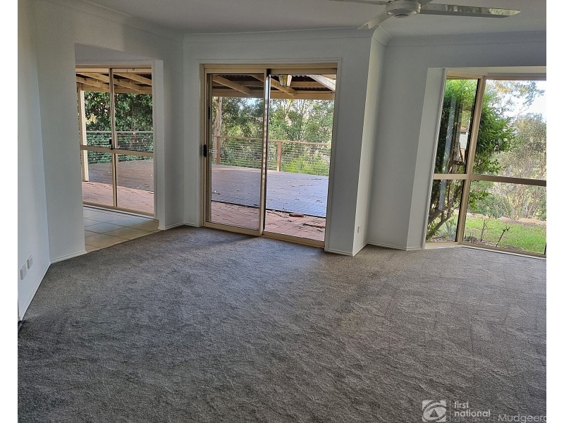 59 Saunders Drive, Bonogin QLD 4213