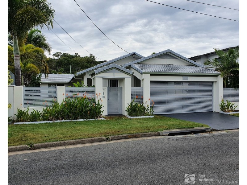 24 Kingfisher Crescent, Burleigh Waters QLD 4220