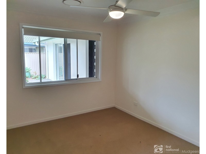 24 Kingfisher Crescent, Burleigh Waters QLD 4220