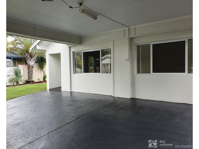 24 Kingfisher Crescent, Burleigh Waters QLD 4220