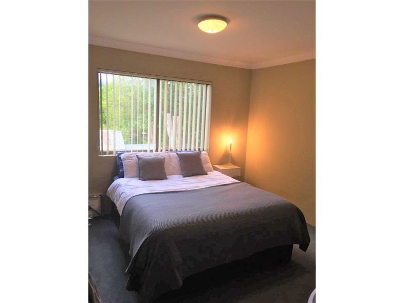 8/6-8 Fairlight Avenue, Fairfield NSW 2165