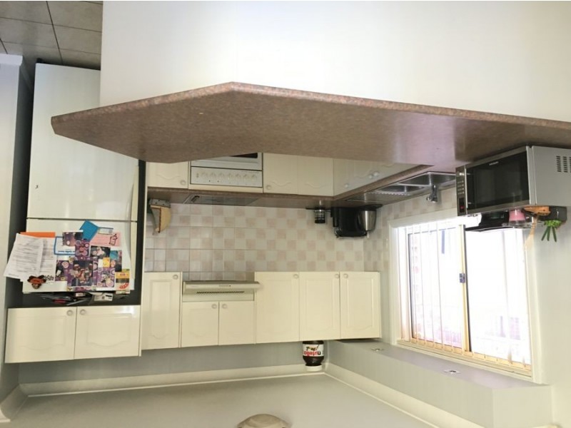 8B Aukane, Green Valley NSW 2168