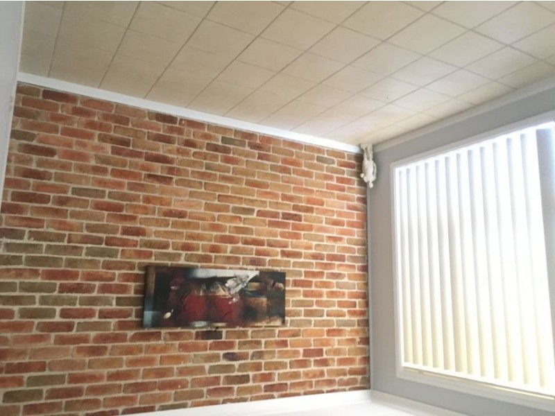 8B Aukane, Green Valley NSW 2168