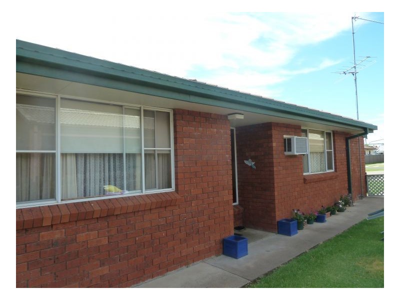 2/5 Margaret Street, Tamworth NSW 2340