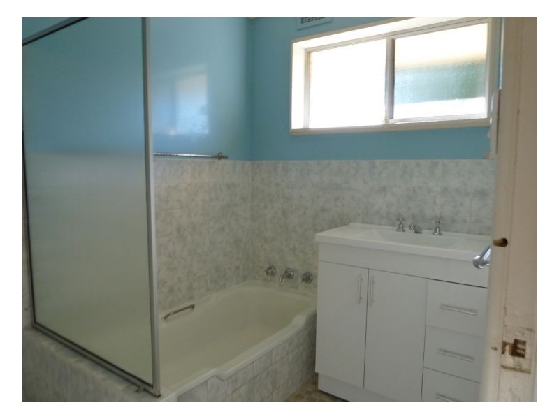 15 John Street, Tamworth NSW 2340