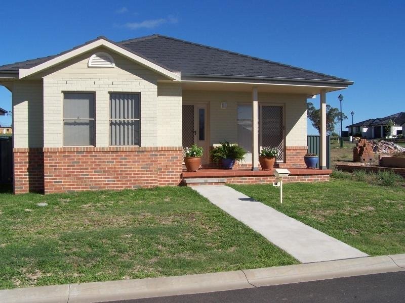 4 The Patio, Tamworth NSW 2340